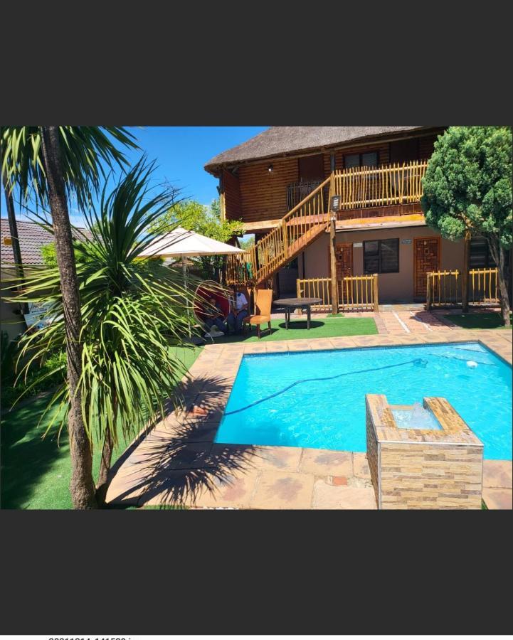 Lauren Palace Guest House Vanderbijlpark Exterior photo